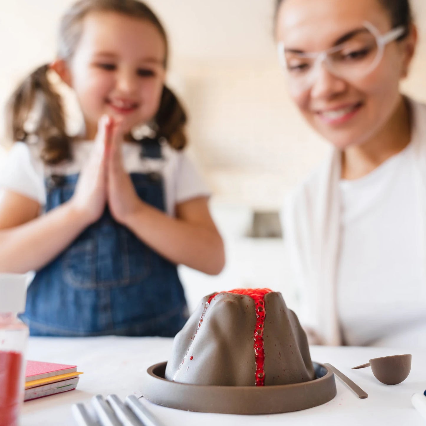 Volcano eruption DIY scientific experiment set, children's toy, snow mountain science and education small production